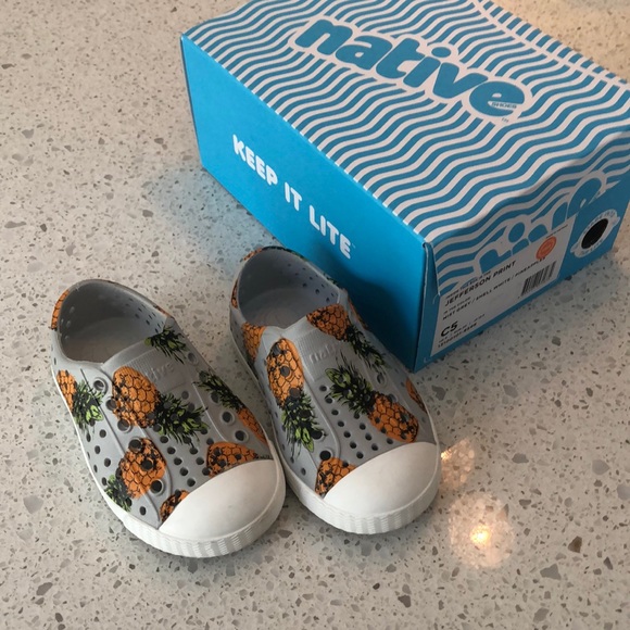 native shoes wide feet